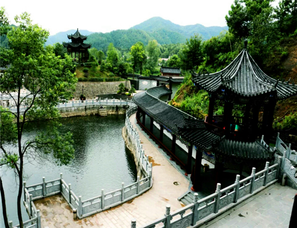 中頻爐鑄造、智能制造，創(chuàng)新驅(qū)動(dòng)